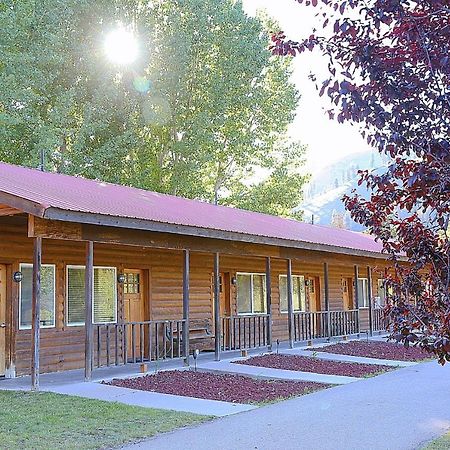 Southfork Lodge - Riverside Inn Lowman Bagian luar foto
