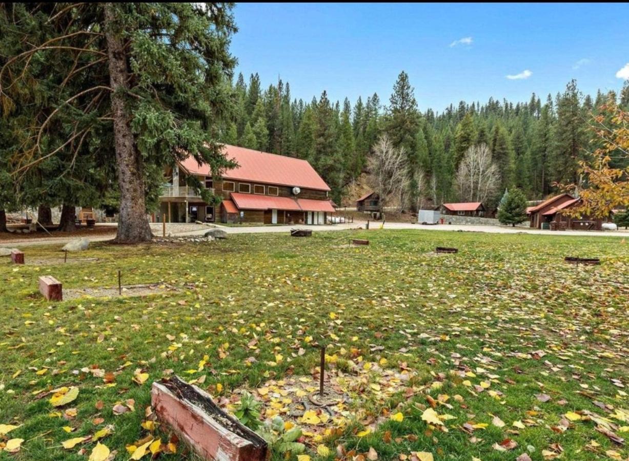 Southfork Lodge - Riverside Inn Lowman Bagian luar foto