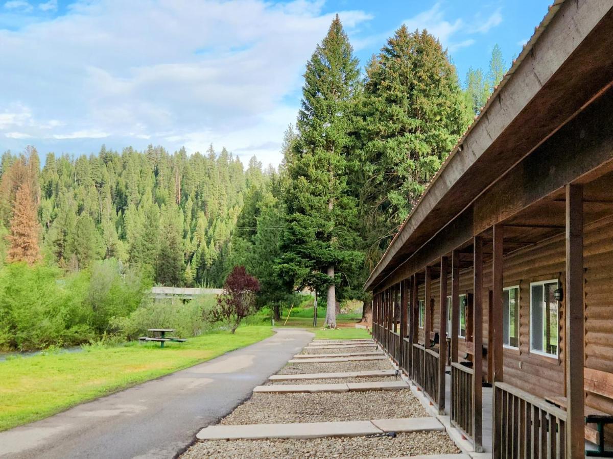 Southfork Lodge - Riverside Inn Lowman Bagian luar foto