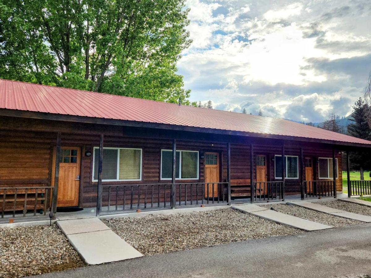 Southfork Lodge - Riverside Inn Lowman Bagian luar foto